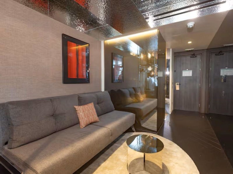Adia Aluma Athens Curio Collection by Hilton 16