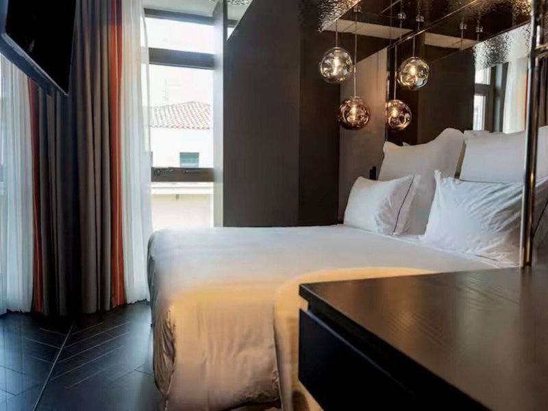 Adia Aluma Athens Curio Collection by Hilton 20
