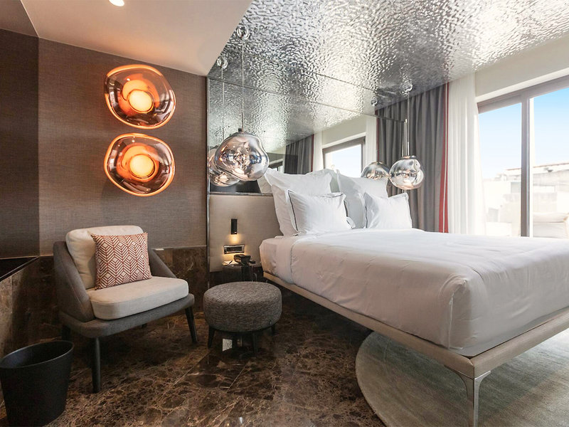 Adia Aluma Athens Curio Collection by Hilton 7