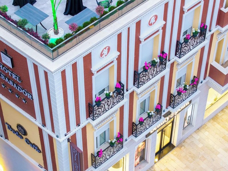 Ambasador Hotel 1