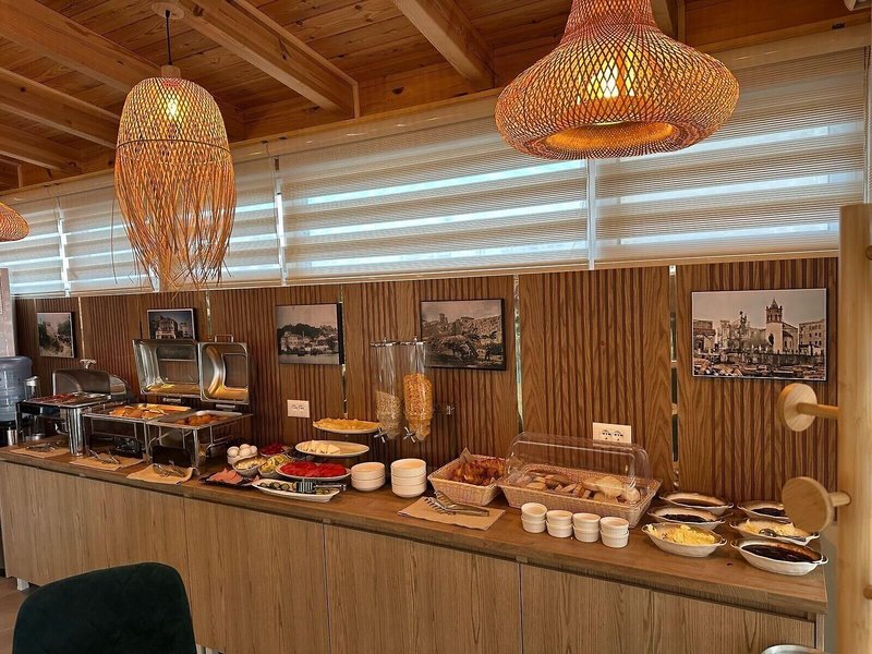 Ambasador Hotel 12