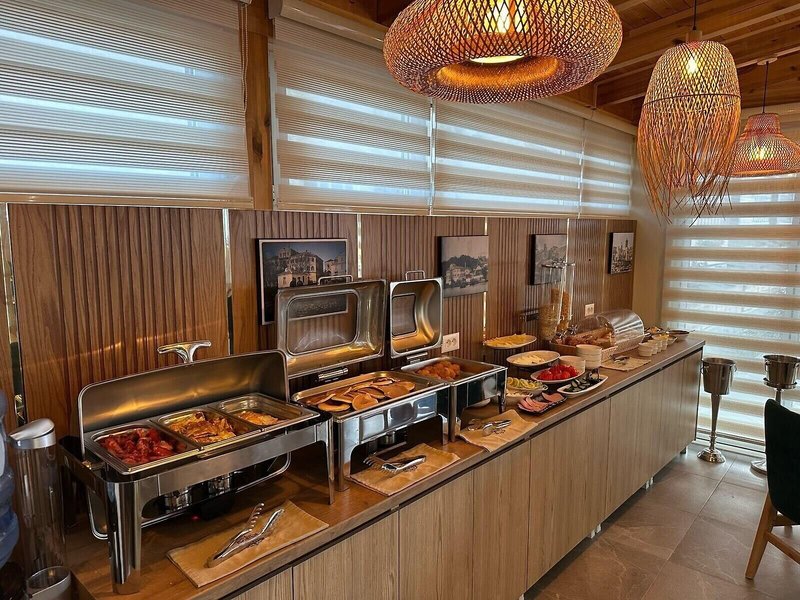 Ambasador Hotel 14