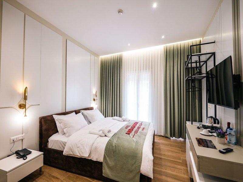 Ambasador Hotel 25
