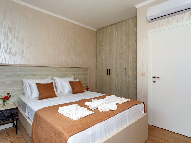Luxury Apartments Queen 23
