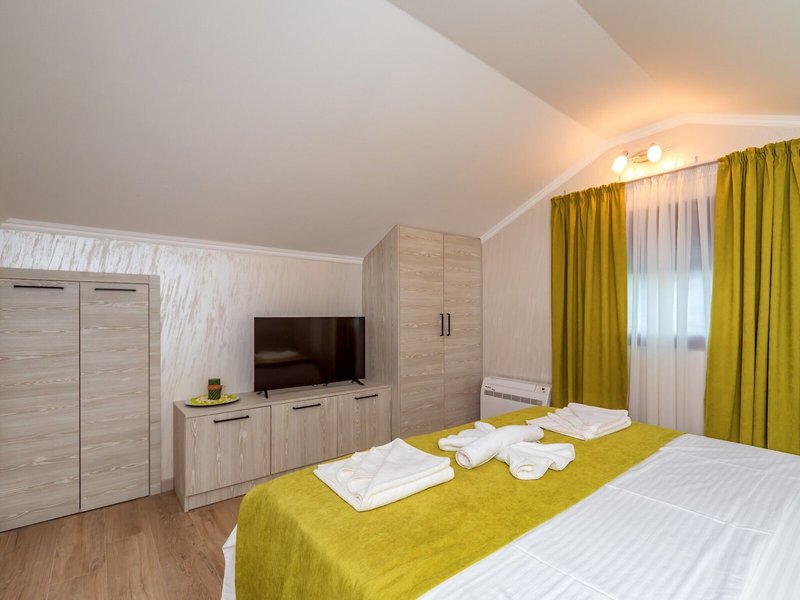 Luxury Apartments Queen 24