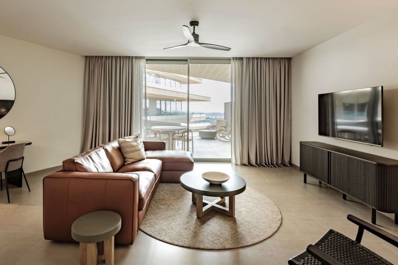 AX The Heights Residences 5