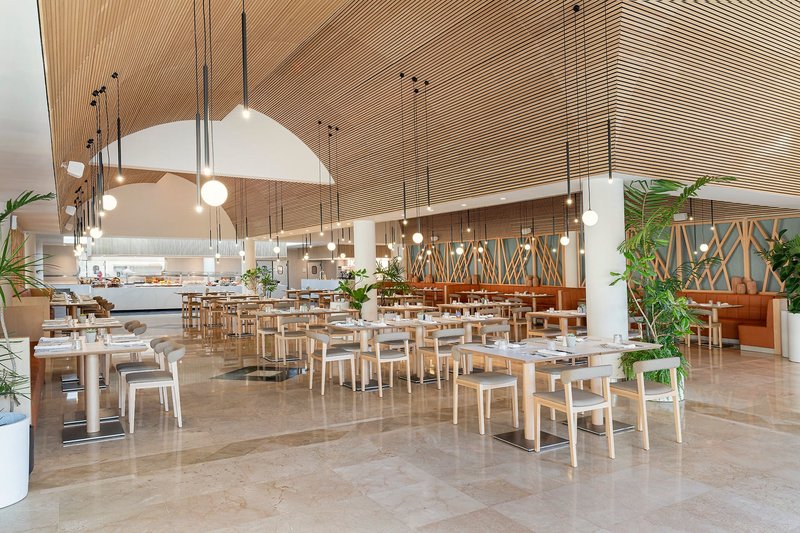 Family Selection at Grand Palladium Select Bávaro 10