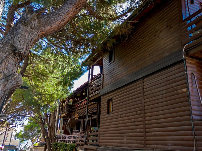 Dolanit Hotels Vila e Drurit 1