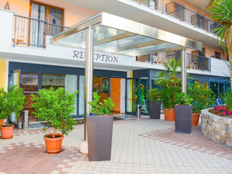 Hotel Garda Bellevue 4