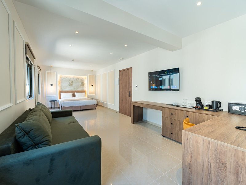 Philia Center Suites 9