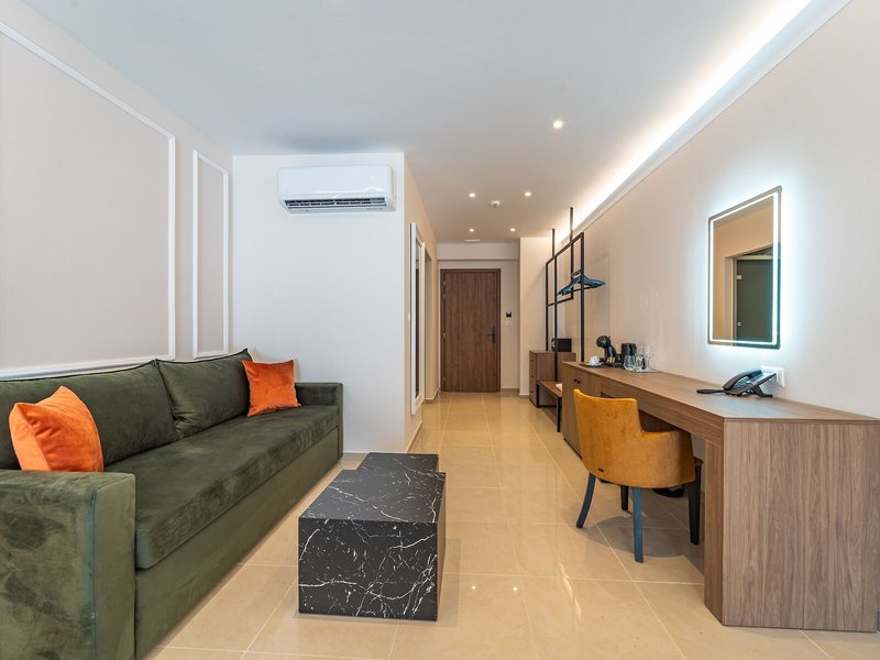 Philia Center Suites 16