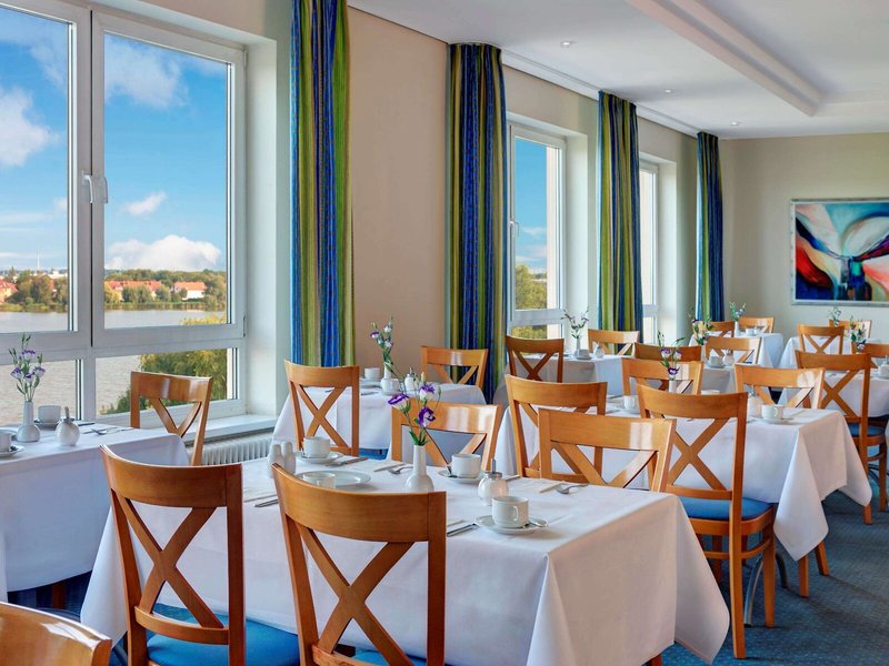 IntercityHotel Stralsund 9 - Restaurant