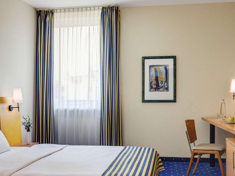 IntercityHotel Stralsund 10 - Room Example