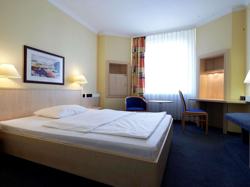 IntercityHotel Stralsund 11 - Room Example