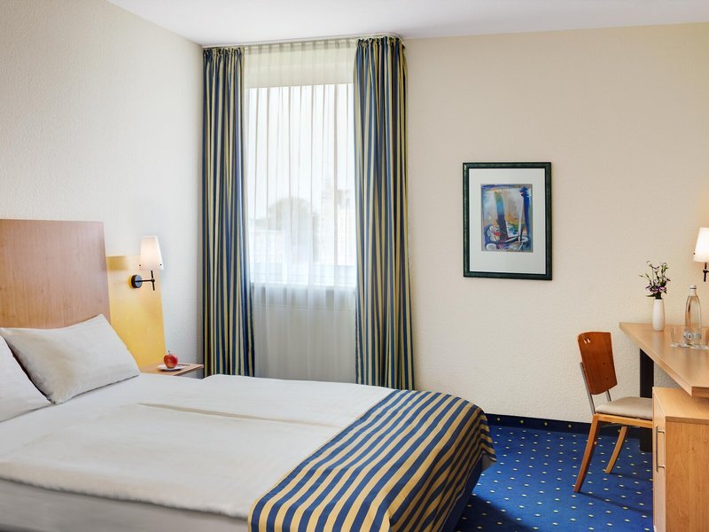 IntercityHotel Stralsund 13 - Room Example