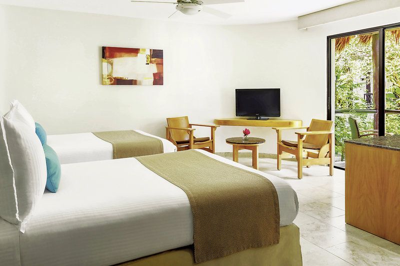 The Reef Playacar Beach Resort & Spa 7