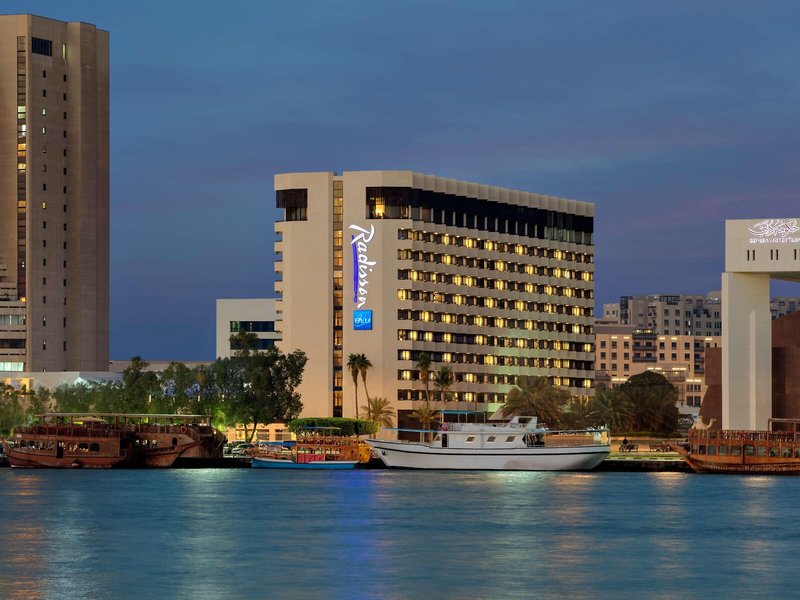 Radisson Blu Dubai Deira Creek 1