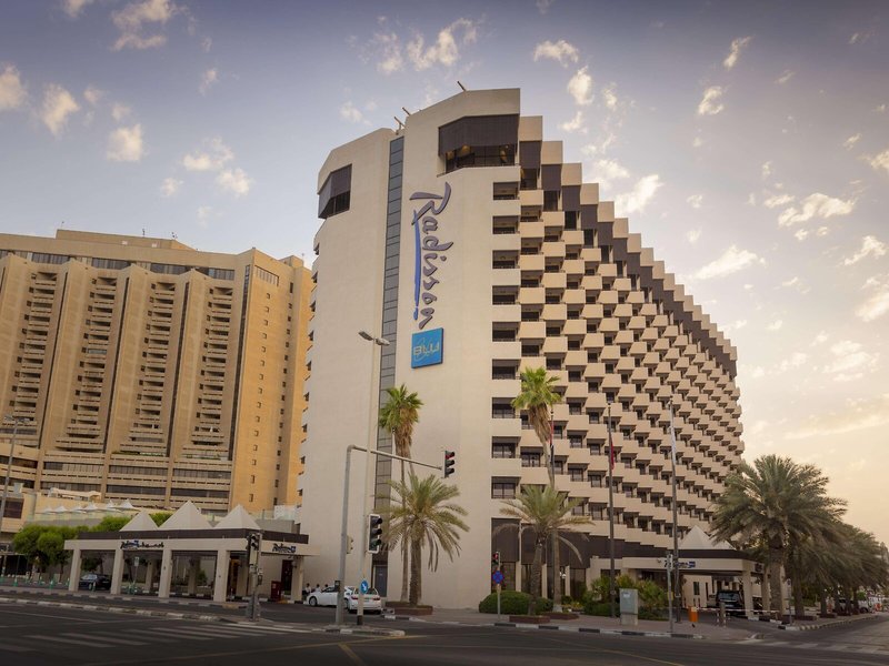 Radisson Blu Dubai Deira Creek 2