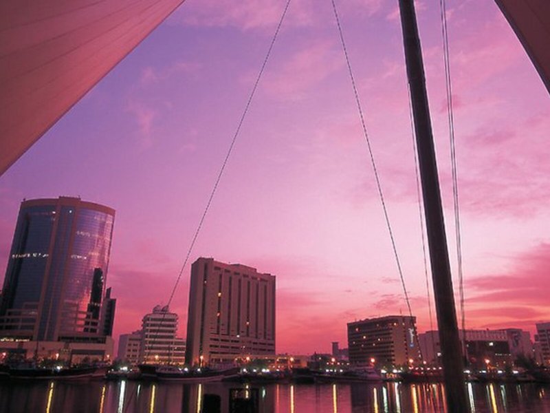 Radisson Blu Dubai Deira Creek 3
