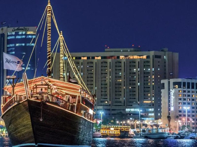 Radisson Blu Dubai Deira Creek 4