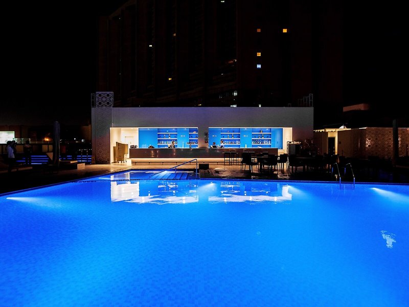 Radisson Blu Dubai Deira Creek 11