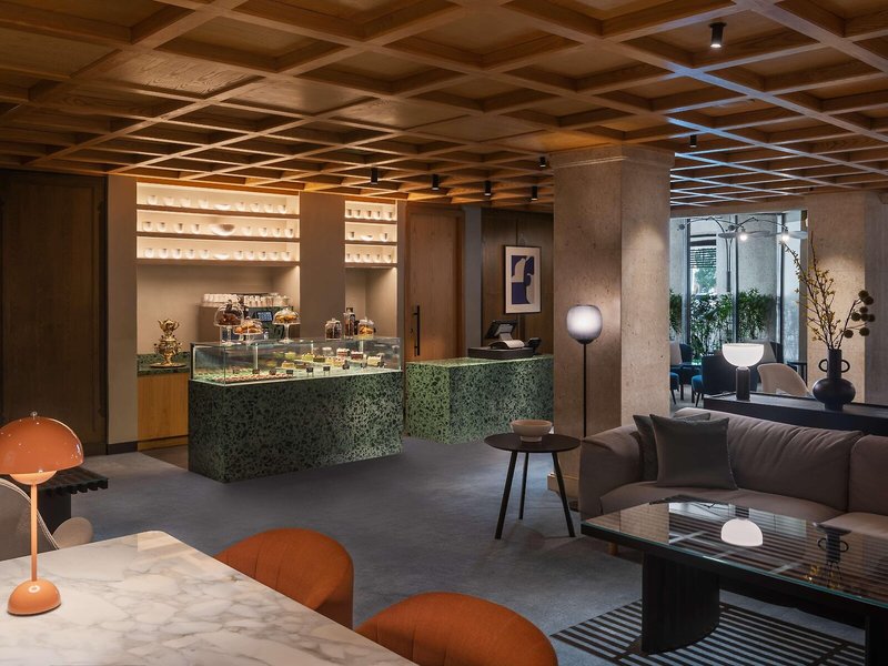 Radisson Blu Dubai Deira Creek 14