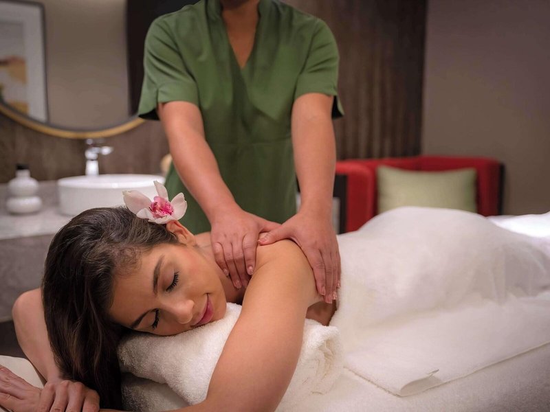 Radisson Blu Dubai Deira Creek 38