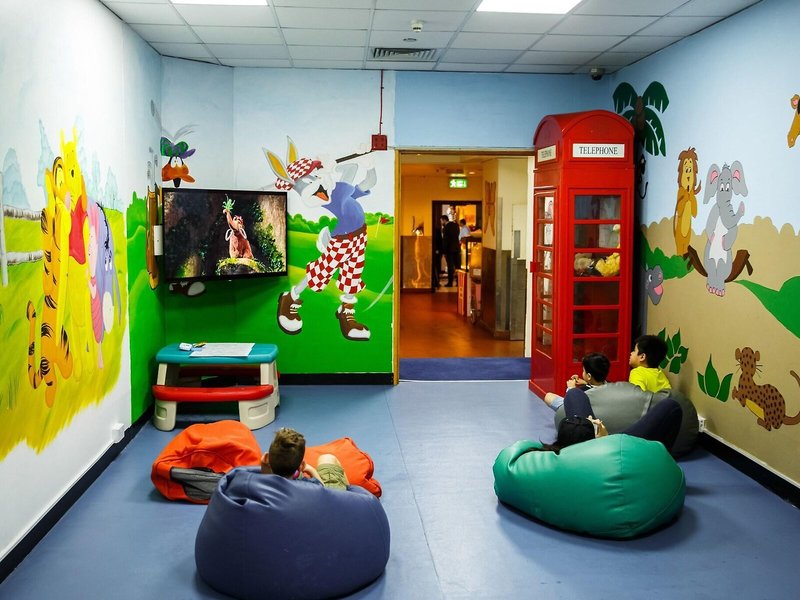 Radisson Blu Dubai Deira Creek 42