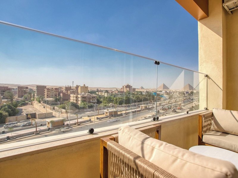 Mazar Pyramids Hotel 1 - Exterior