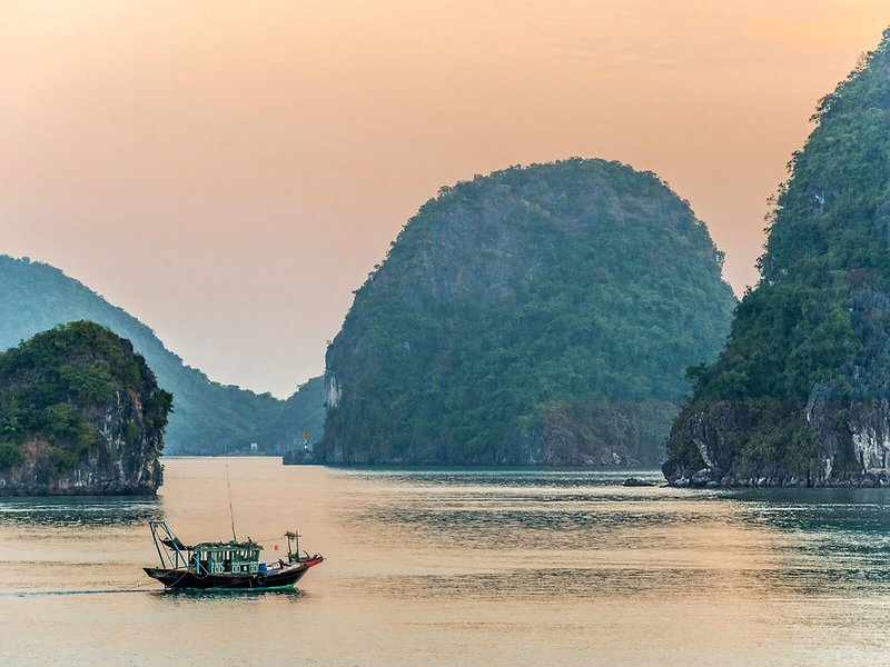 Intercontinental Halong Bay Resort 10