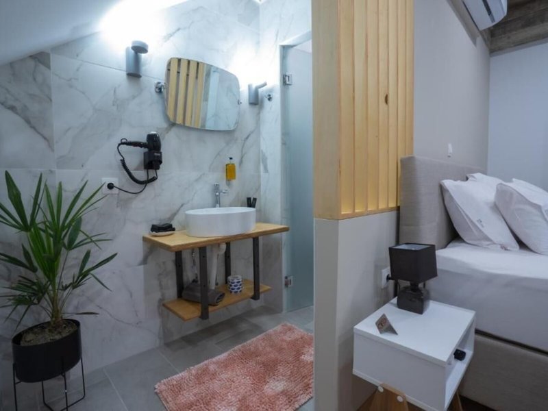 The Rooms 10
