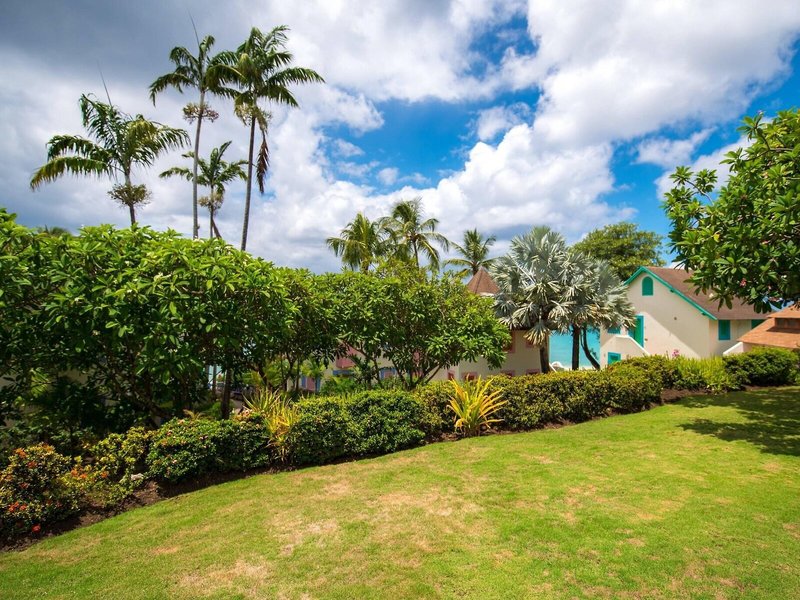 Crystal Cove by Elegant Hotels 2