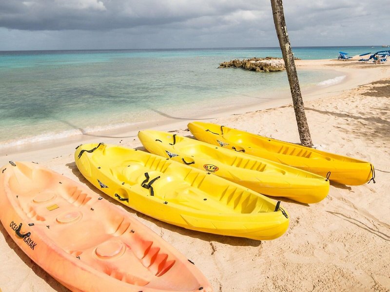 Crystal Cove by Elegant Hotels 10