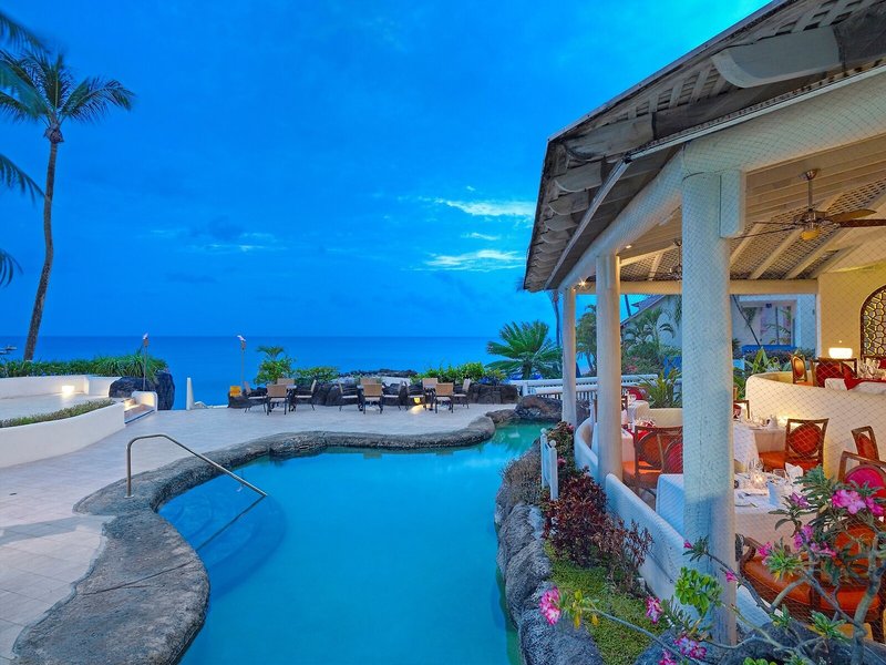 Crystal Cove by Elegant Hotels 18