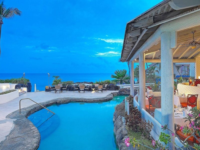 Crystal Cove by Elegant Hotels 22