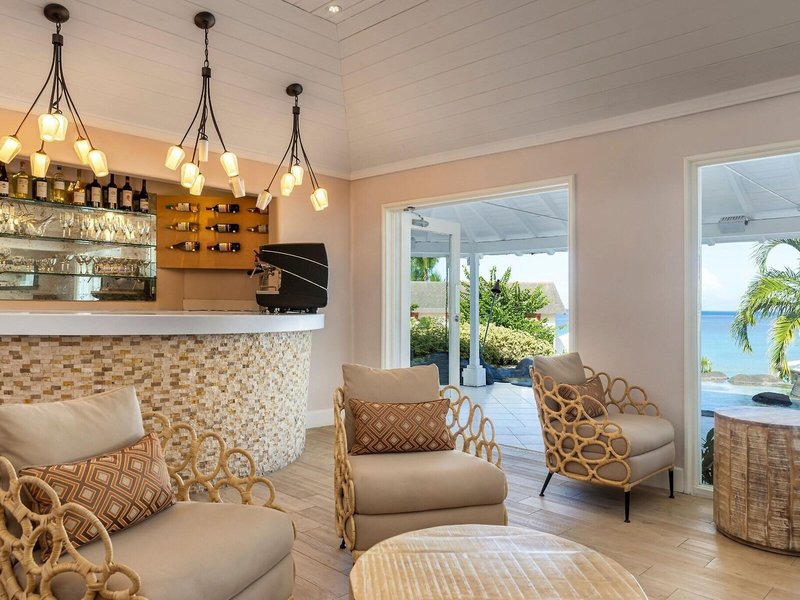 Crystal Cove by Elegant Hotels 24