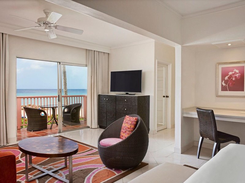 Crystal Cove by Elegant Hotels 41