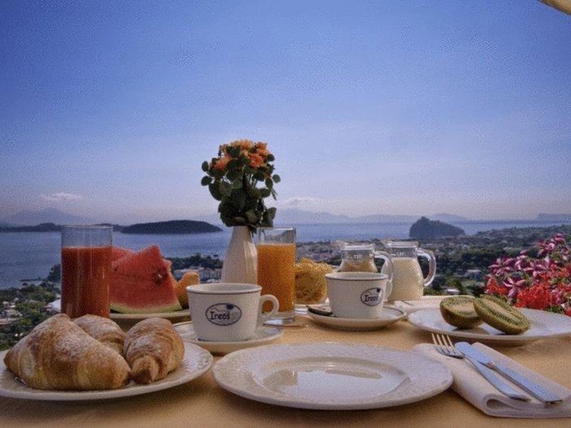 Hotel Villa Ireos 14