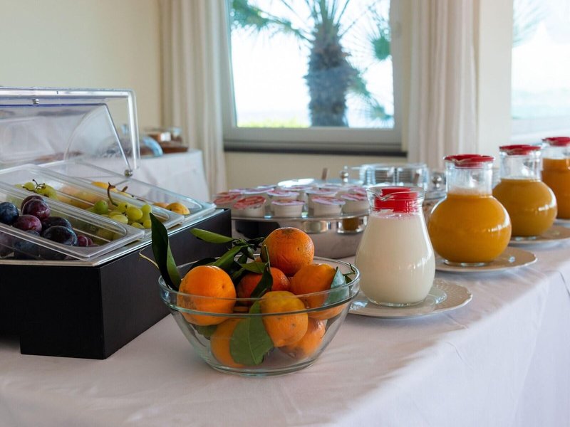 Hotel Villa Ireos 21