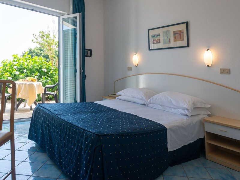 Hotel Villa Ireos 24