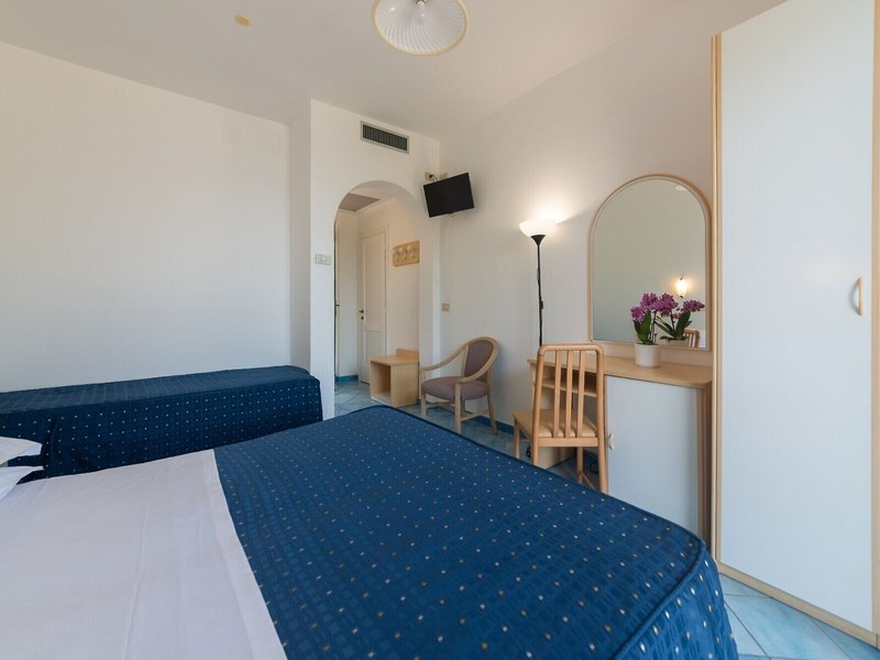 Hotel Villa Ireos 25