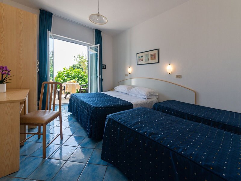 Hotel Villa Ireos 26