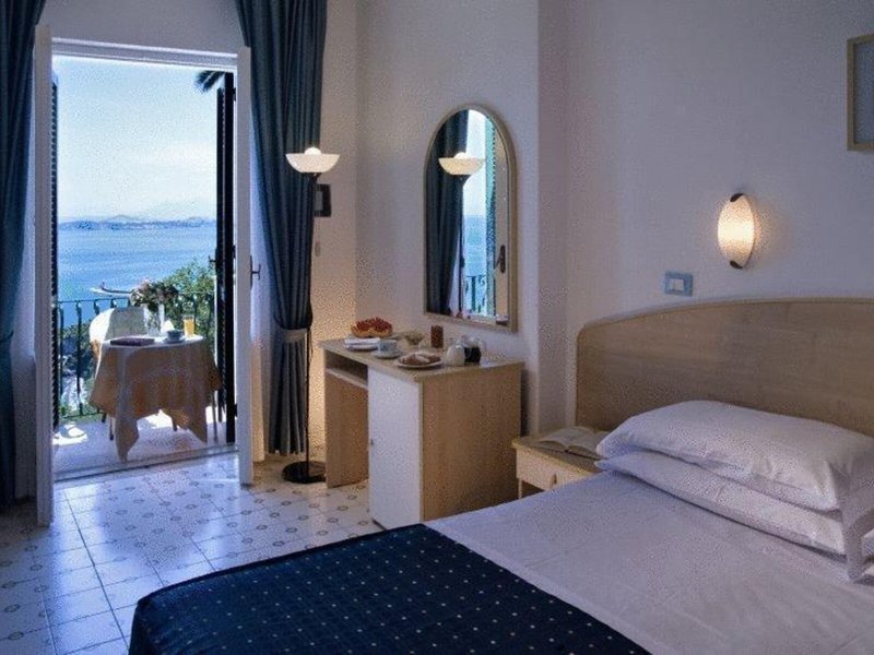 Hotel Villa Ireos 27