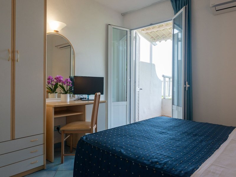 Hotel Villa Ireos 29