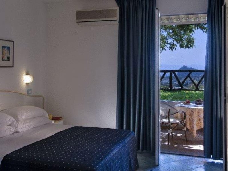 Hotel Villa Ireos 30