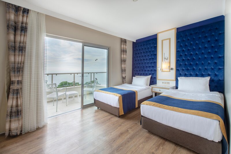 Utopia Beach Club 32