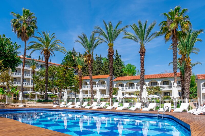 Utopia Beach Club 7
