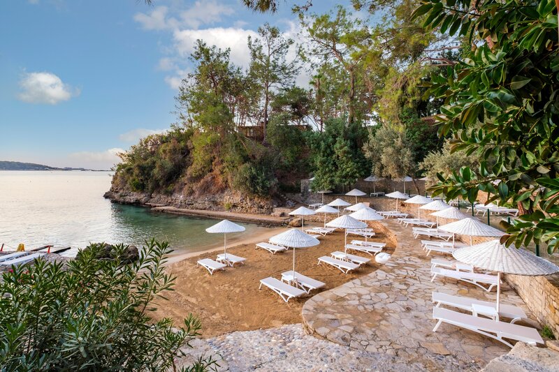 Utopia Beach Club 8