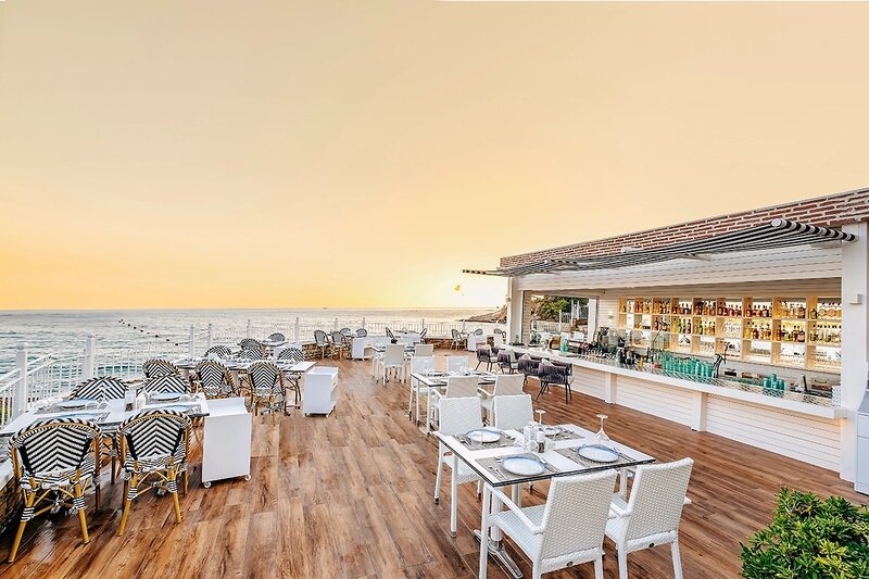 Utopia Beach Club 15