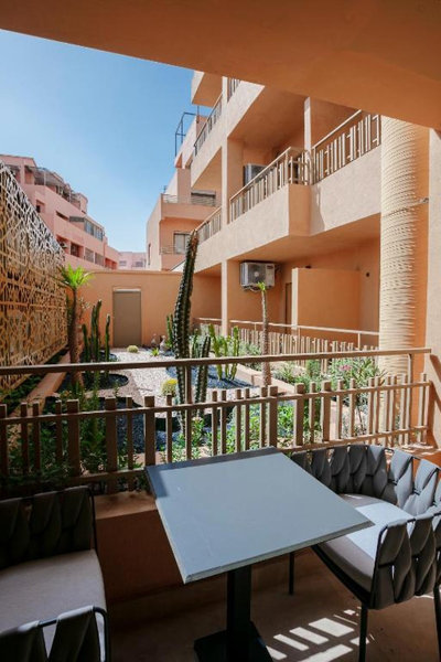 NearYo Hotel 9